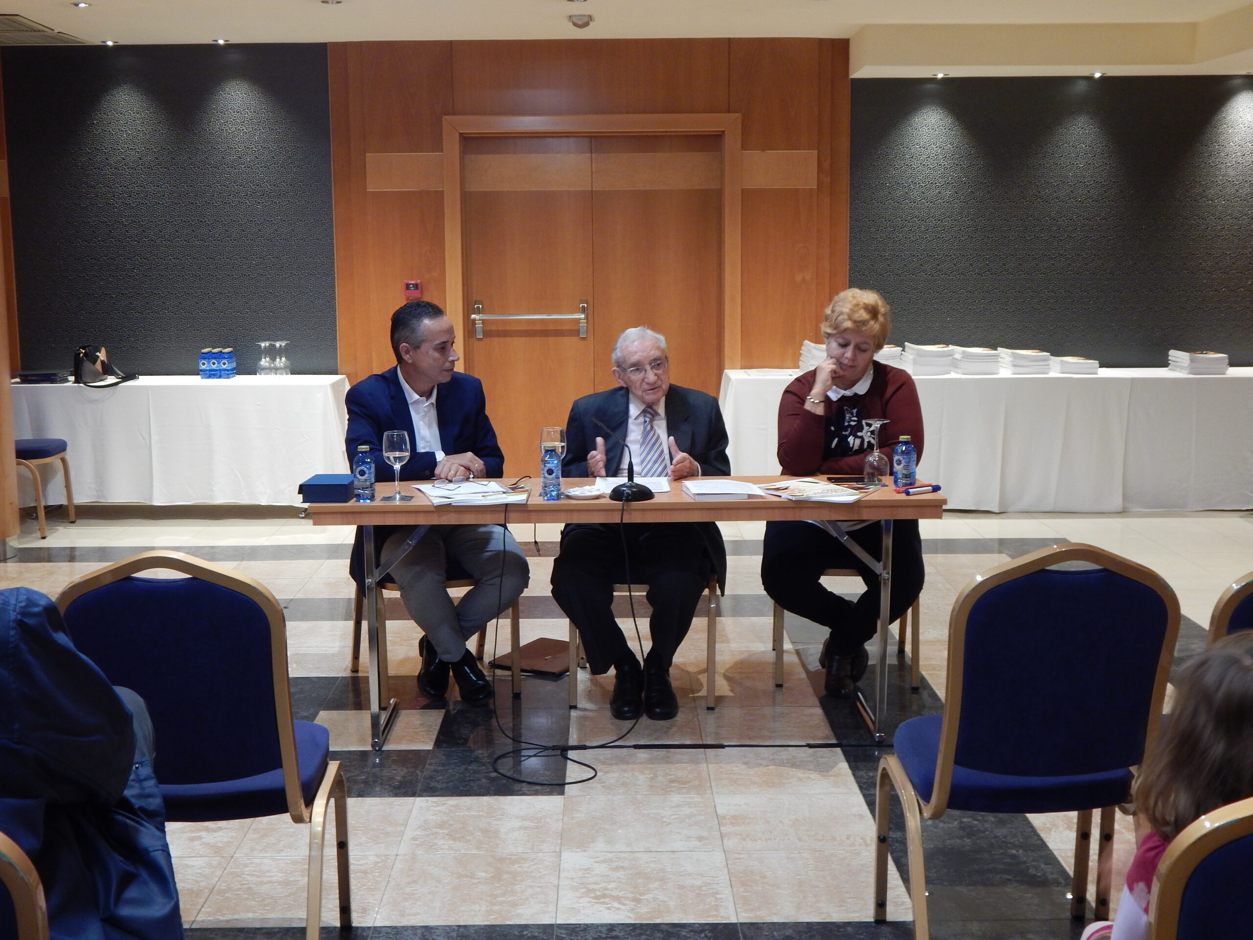 Presentación del libro:                       «TODOS PODEMOS SER MEJORES PADRES     Y MADRES»  Recursos educativos 2ª Parte